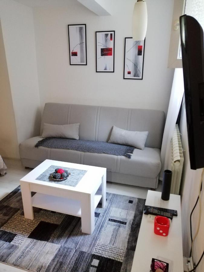 Studio Apartman Kocka Белград Екстер'єр фото