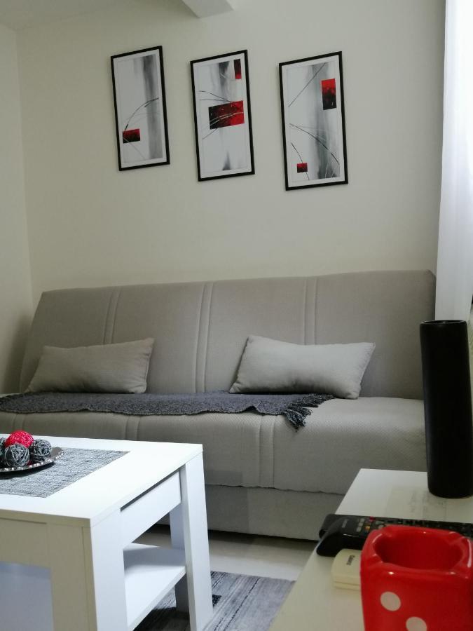 Studio Apartman Kocka Белград Екстер'єр фото