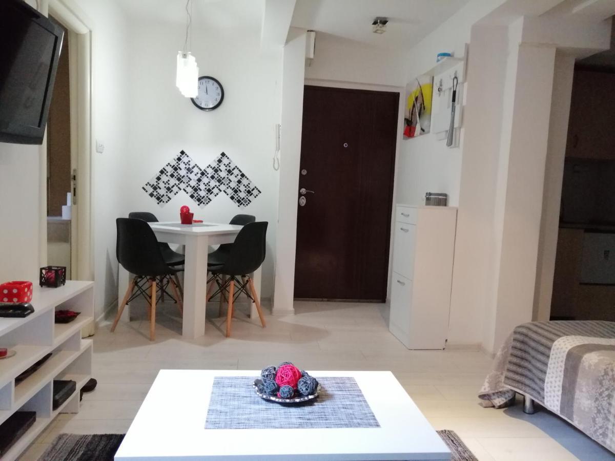 Studio Apartman Kocka Белград Екстер'єр фото